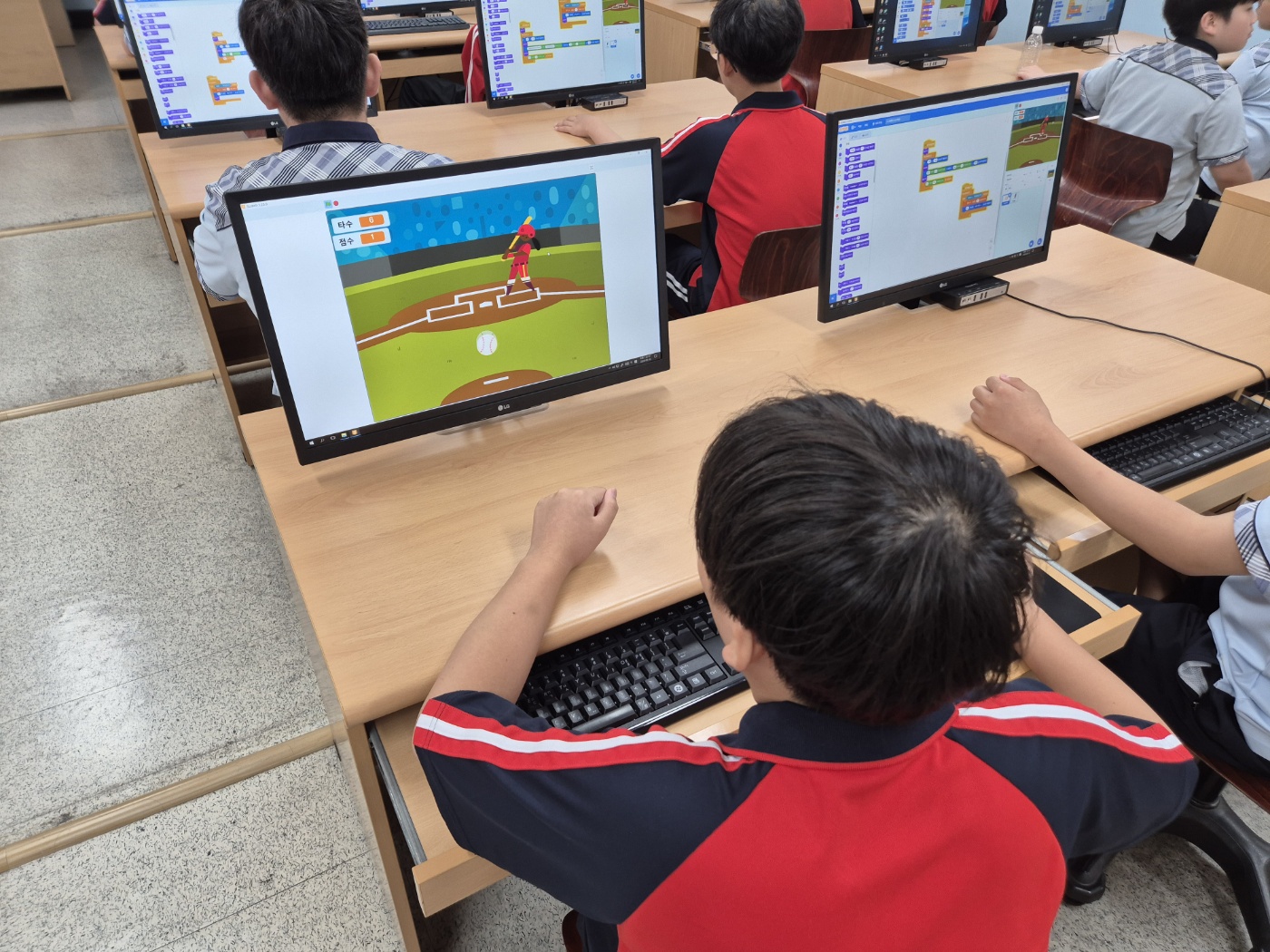 1학년 주제선택(디지털플레이어)2.jpg